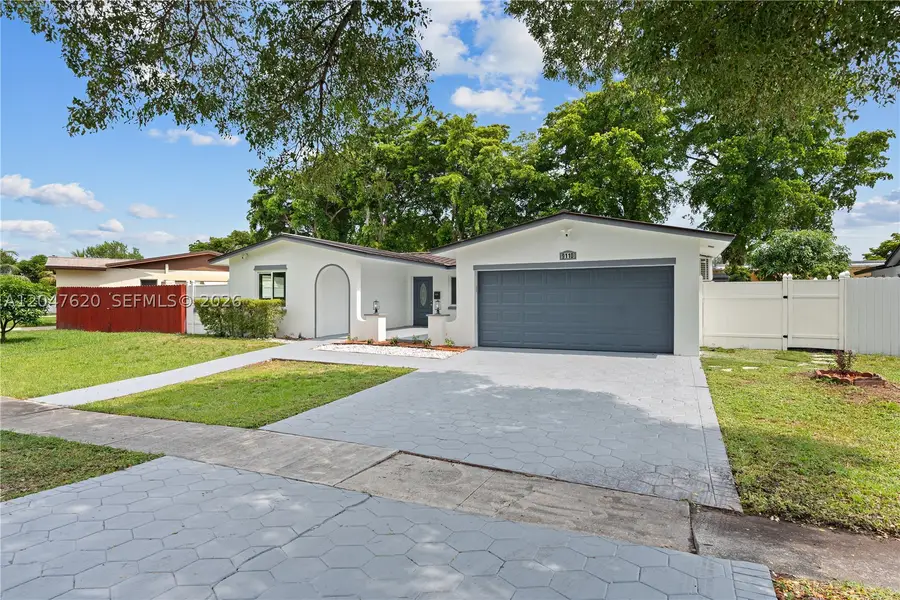 9110 NW 18th Ct, Pembroke Pines, FL 33024 - #3