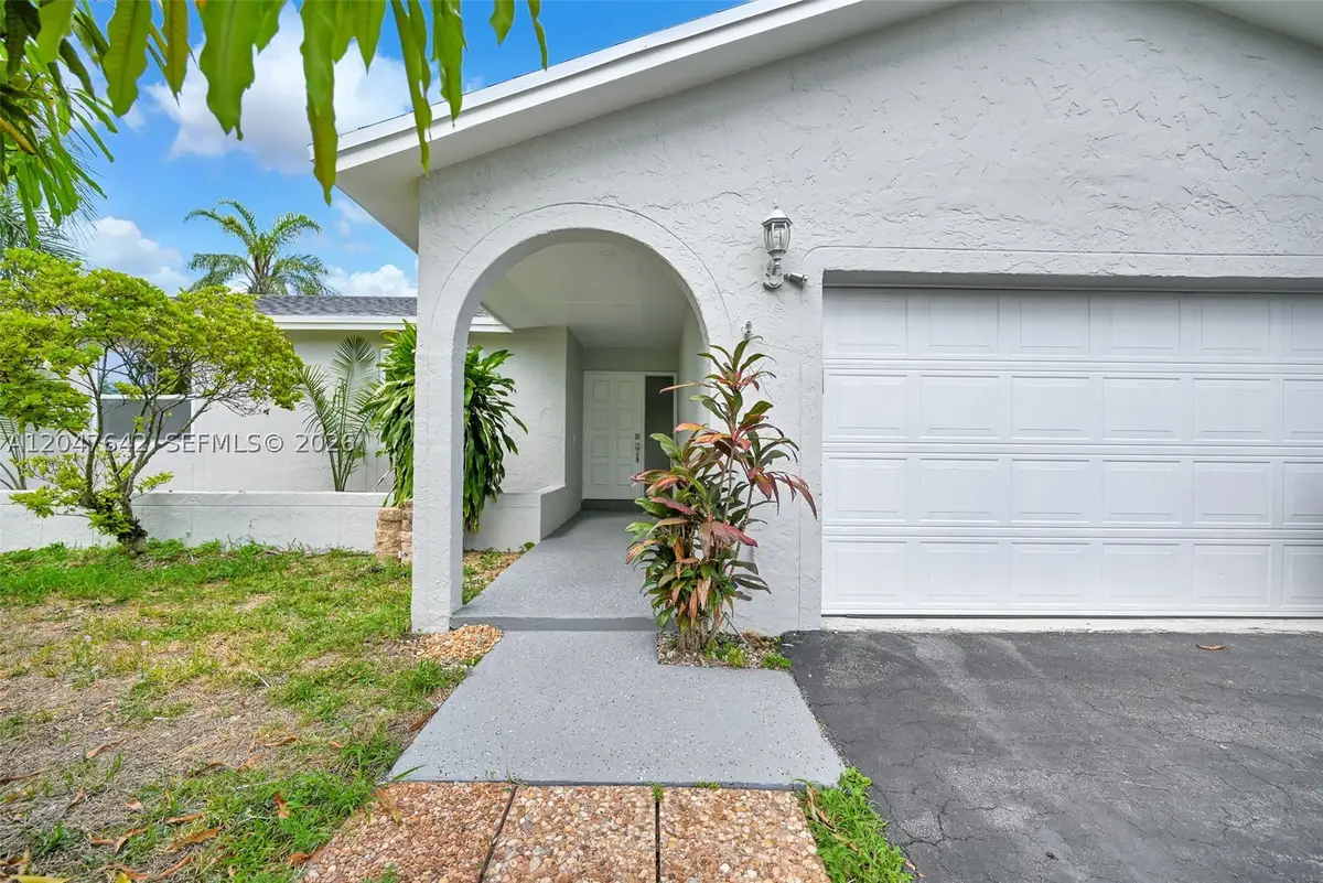 13224 SW 255th Ter, Homestead, FL 33032 - #1