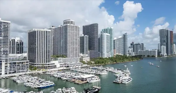 488 NE 18th St #1806, Miami, FL 33132