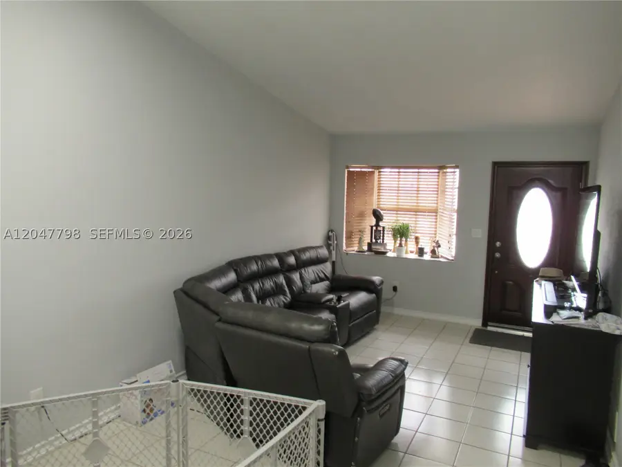 11530 NW 87th Ct, Hialeah Gardens, FL 33018 - #3