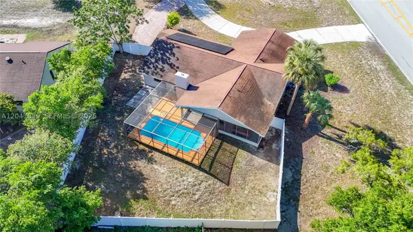 8209 Chaucer Dr, Spring Hill, FL 34607