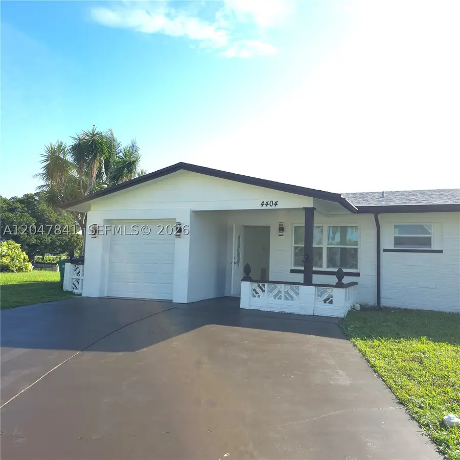 4404 NW 46th Way, Tamarac, FL 33319 - #2