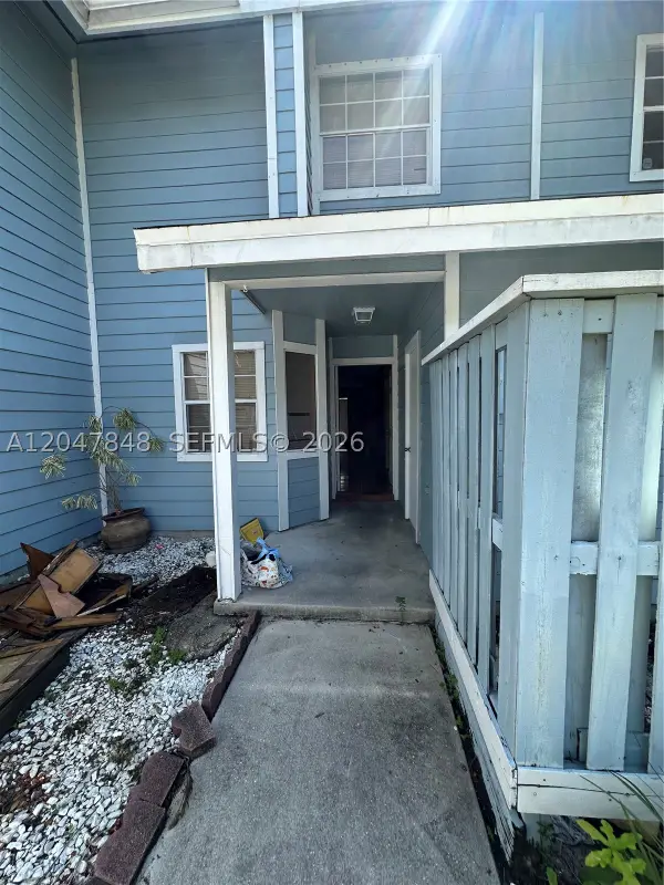 2012 Champions Way, North Lauderdale, FL 33068