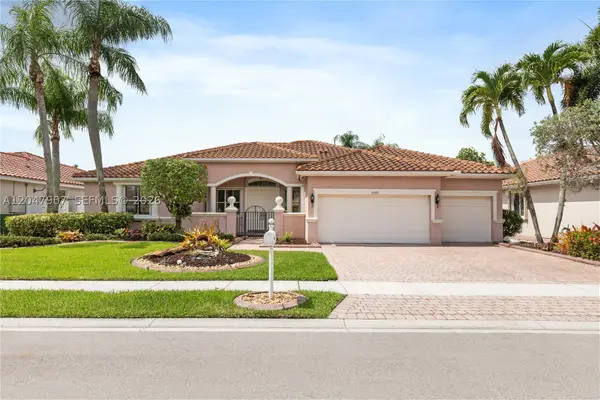 18500 SW 7th St, Pembroke Pines, FL 33029
