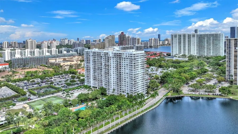 2851 NE 183rd St #1811-15 E, Aventura, FL 33160 - #3