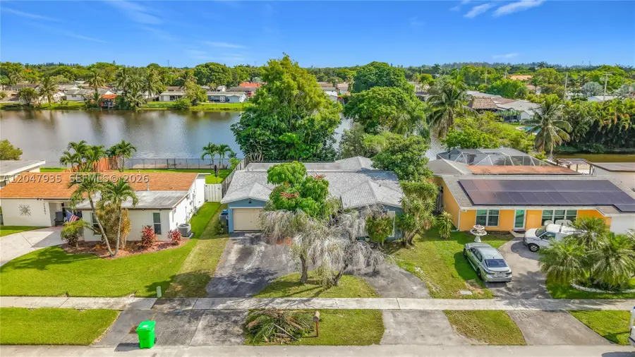 11541 NW 31st Pl, Sunrise, FL 33323 - #2