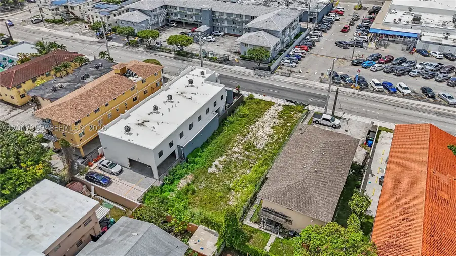 1877 SW 7th St, Miami, FL 33135 - #3