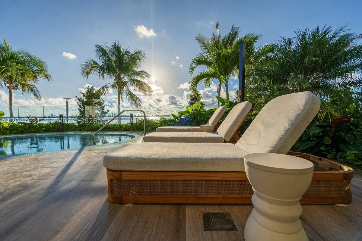 725 NE 24th St #3101, Miami, FL 33137 - #1