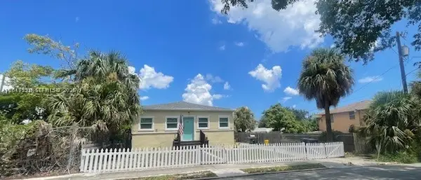 719 9th St, West Palm Beach, FL 33401