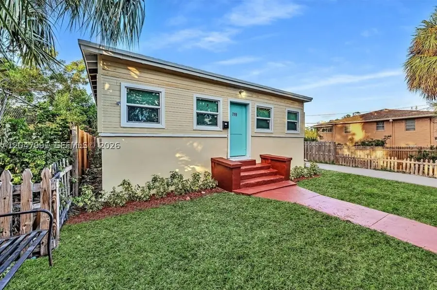 719 9th St, West Palm Beach, FL 33401 - #3