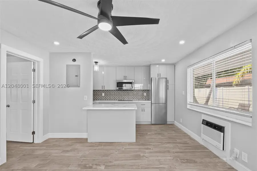 1634 NE 4th Pl, Fort Lauderdale, FL 33301 - #2