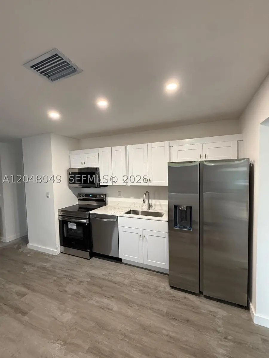 2530 NW 14th Ct, Fort Lauderdale, FL 33311 - #2
