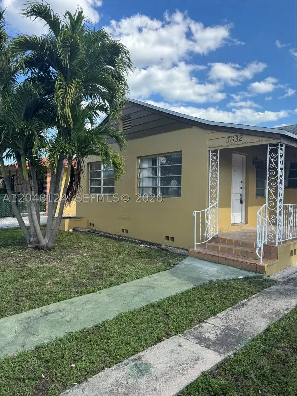 3632 SW 25th St, Miami, FL 33133