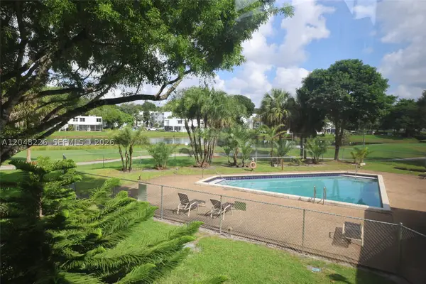 1831 Sabal Palm Dr #208, Davie, FL 33324