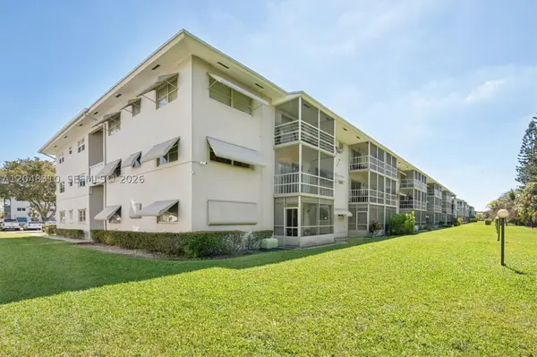 1000 Hillcrest Ct #303, Hollywood, FL 33021