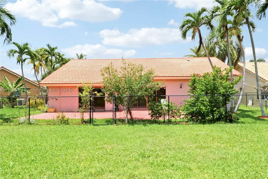 9496 Sun Pointe Dr, Boynton Beach, FL 33437 - #2