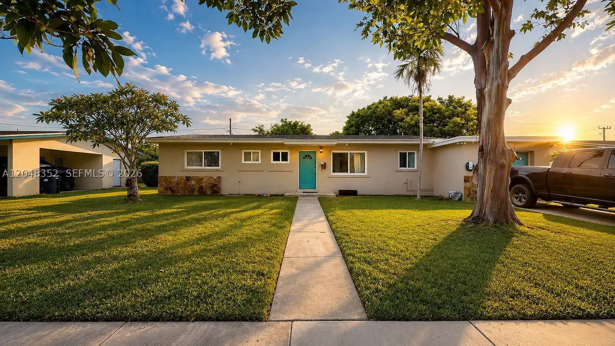 10020 Bahia Dr, Cutler Bay, FL 33189 - #1
