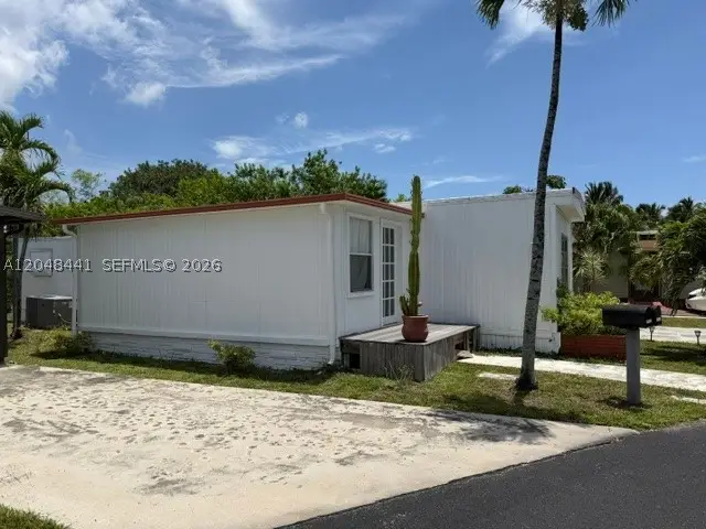 5331 SW 35th St, Davie, FL 33314 - #2