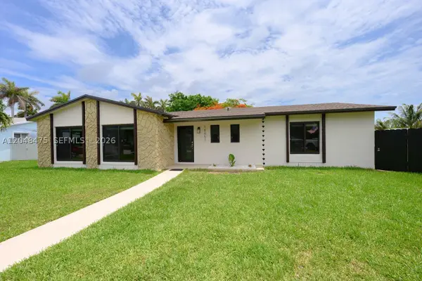 18451 SW 90th Ave, Cutler Bay, FL 33157