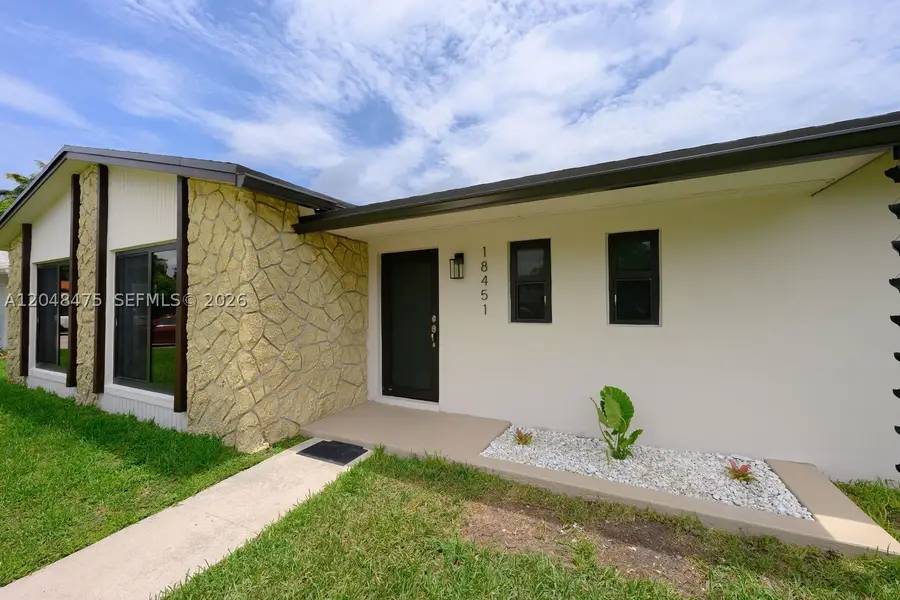 18451 SW 90th Ave, Cutler Bay, FL 33157 - #2