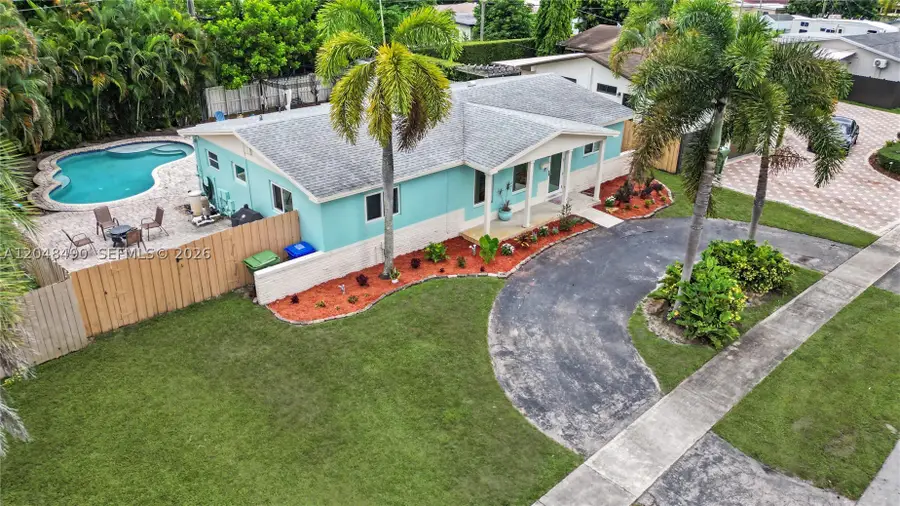 301 SW 65th Ave, Pembroke Pines, FL 33023 - #2
