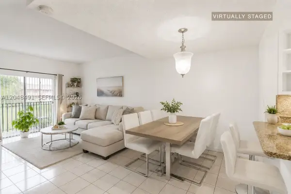 10014 Hammocks Blvd #204-4, Miami, FL 33196