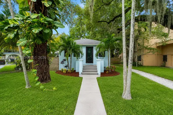 930 NE 132nd St, North Miami, FL 33161