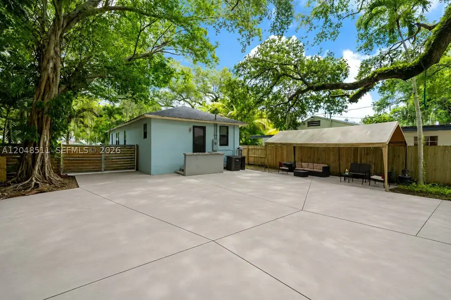 930 NE 132nd St, North Miami, FL 33161 - #3