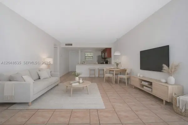 10525 SW 112th Ave #309, Miami, FL 33176