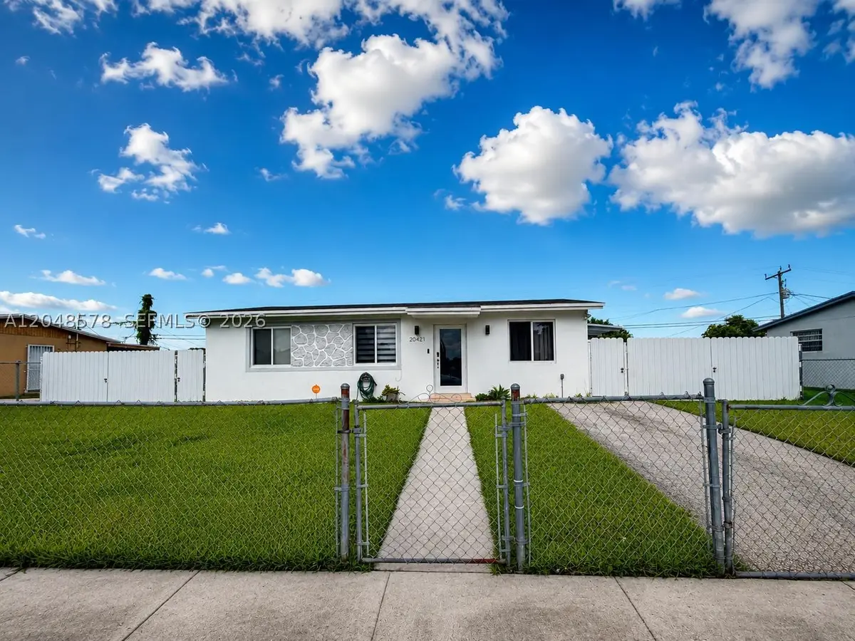 20421 SW 118th Ave, Miami, FL 33177 - #1