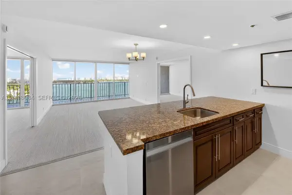 7601 E Treasure Dr #2319, North Bay Village, FL 33141