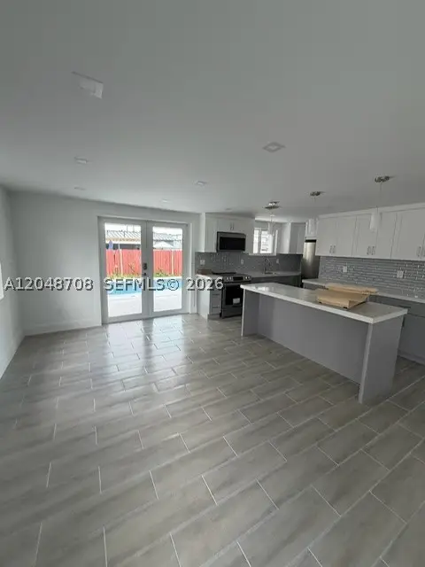 3515-3517 SW 91st Ave, Miami, FL 33165 - #2
