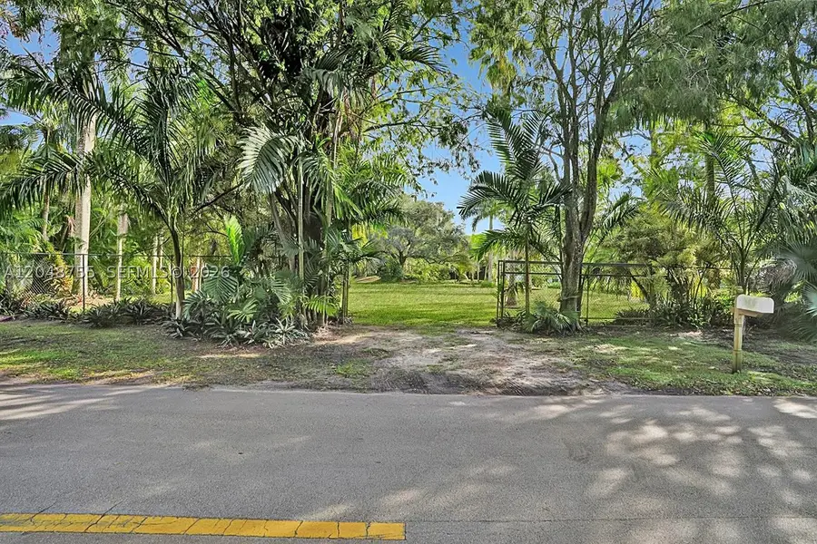 14270 SW 20th St, Davie, FL 33325 - #3