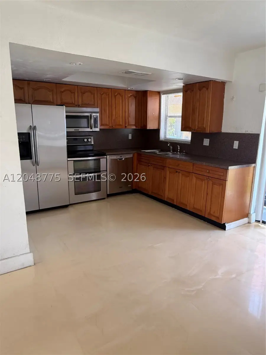 5231 NW 27th St #8A, Lauderhill, FL 33313 - #2