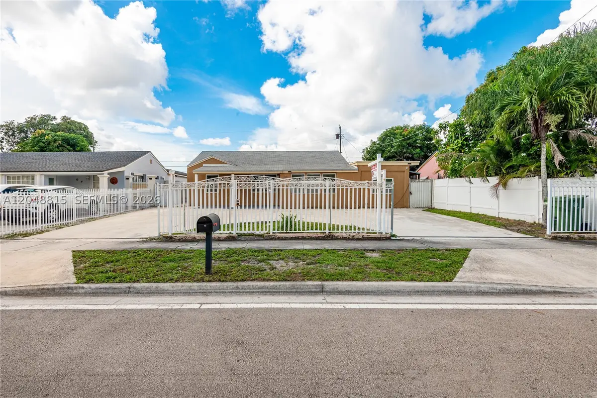 750 NE 4th Pl, Hialeah, FL 33010 - #1
