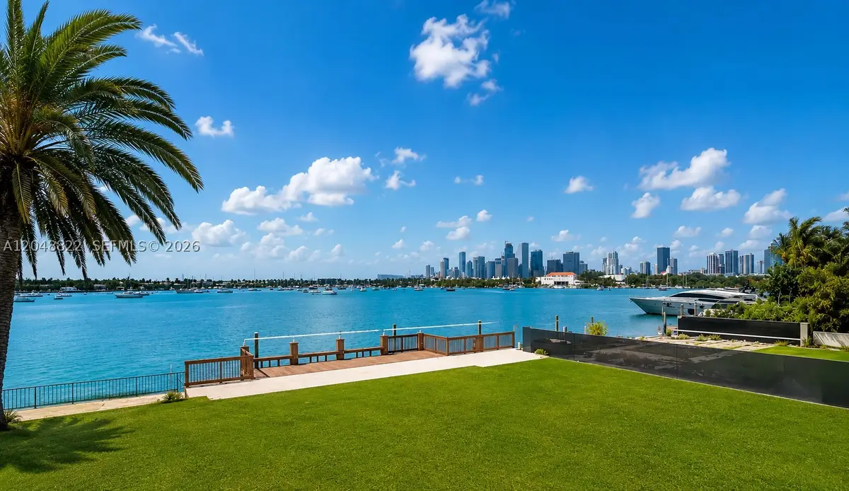 1330 S Venetian Way, Miami, FL 33139 - #1