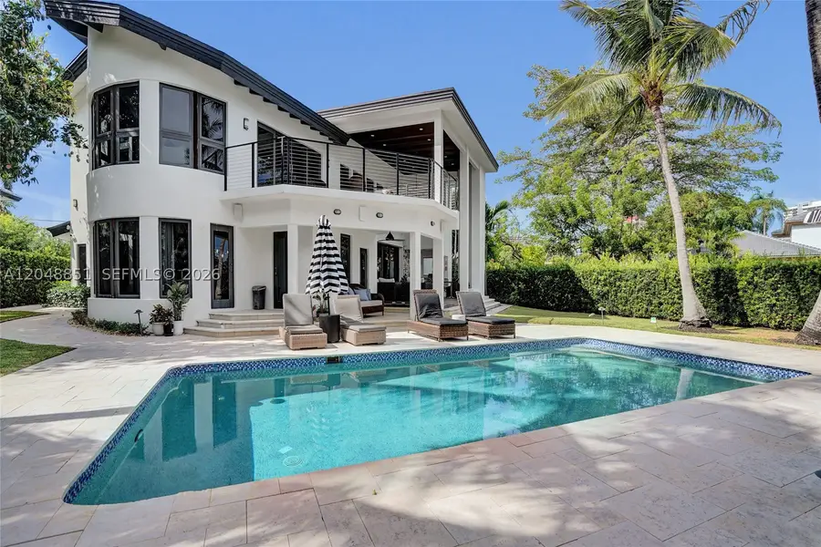 113 Holiday Dr, Hallandale Beach, FL 33009 - #2