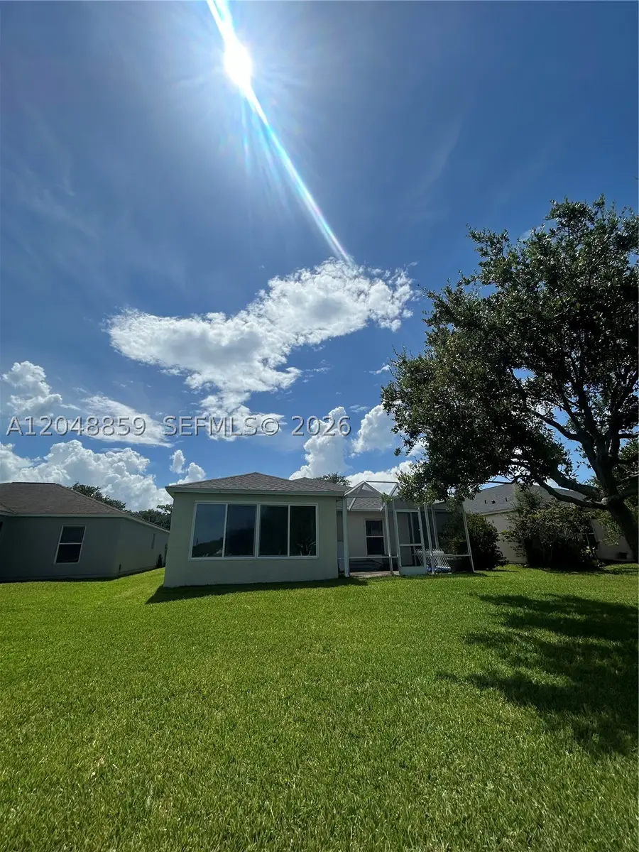 1112 W 13th Sq, Vero Beach, FL 32960 - #2