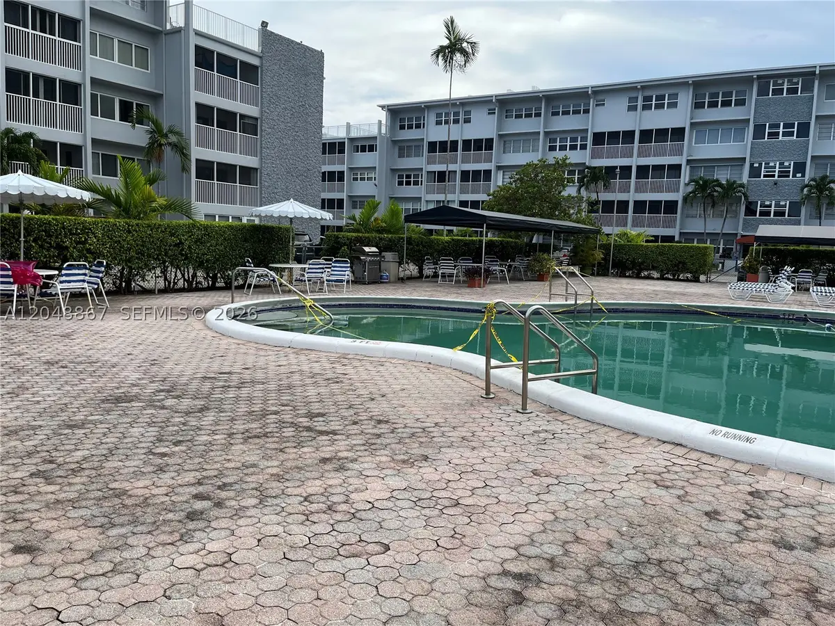 410 SE 2nd St #408, Hallandale Beach, FL 33009 - #1