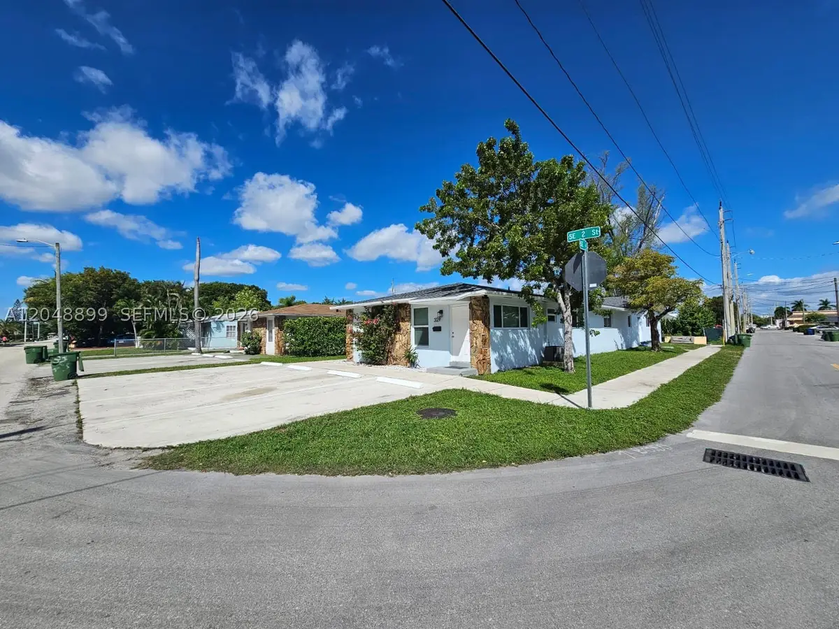329 SE 2nd St, Hallandale Beach, FL 33009 - #1