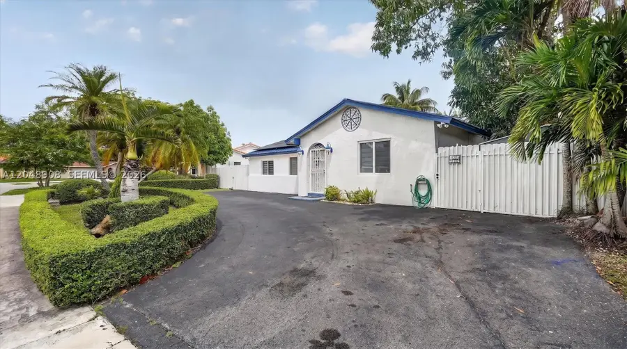 15022 SW 67th Ln, Miami, FL 33193 - #2