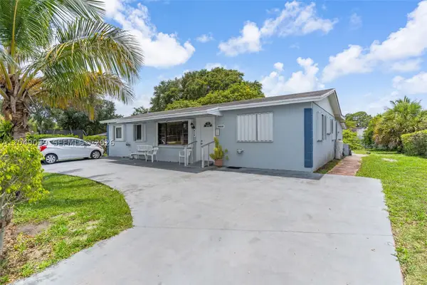 20630 NW 37th Ct, Miami Gardens, FL 33055