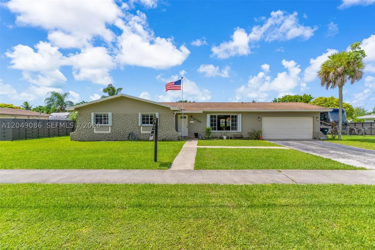 10360 SW 112th St, Miami, FL 33176 - #1