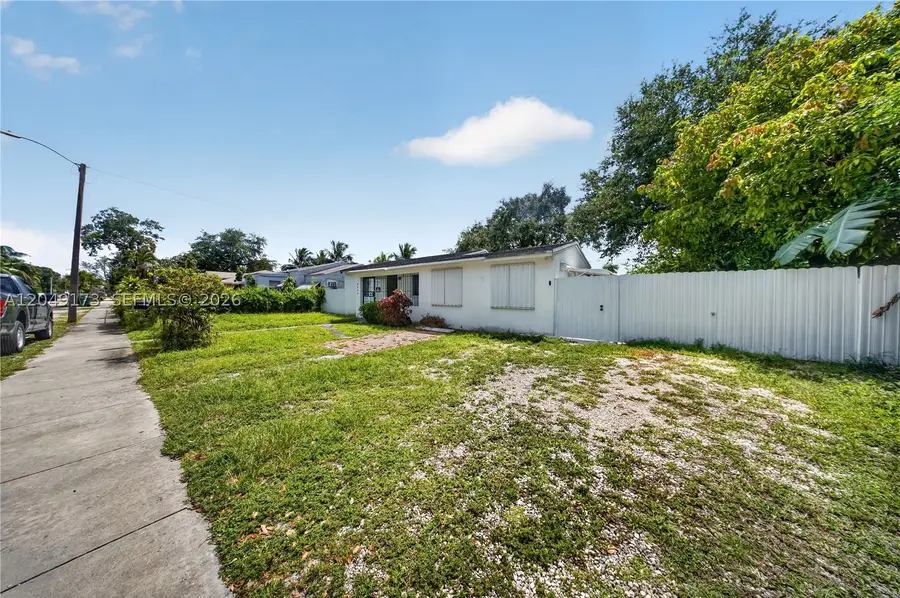 9828 NW 26th Ave, Miami, FL 33147 - #2