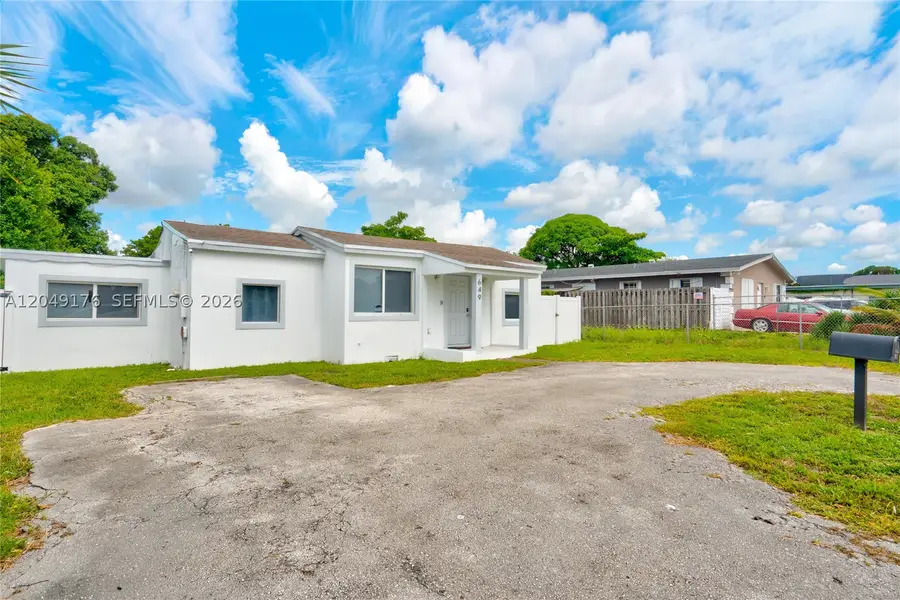649 NW 24th Ave, Fort Lauderdale, FL 33311 - #2
