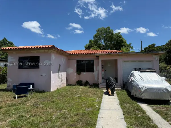 6346 NW 41st St, Virginia Gardens, FL 33166