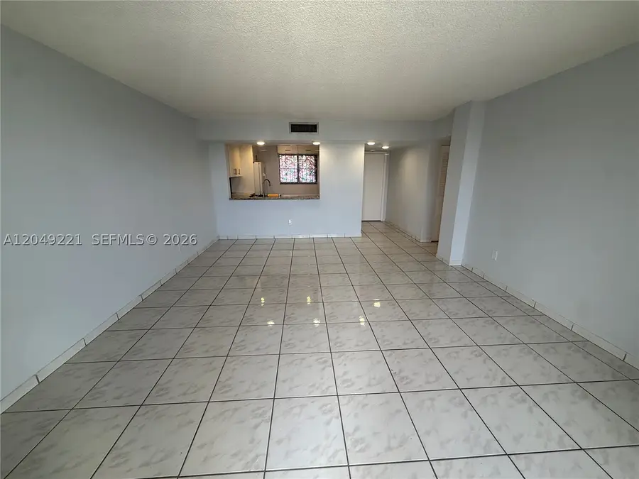8625 NW 8th St #420, Miami, FL 33126 - #2