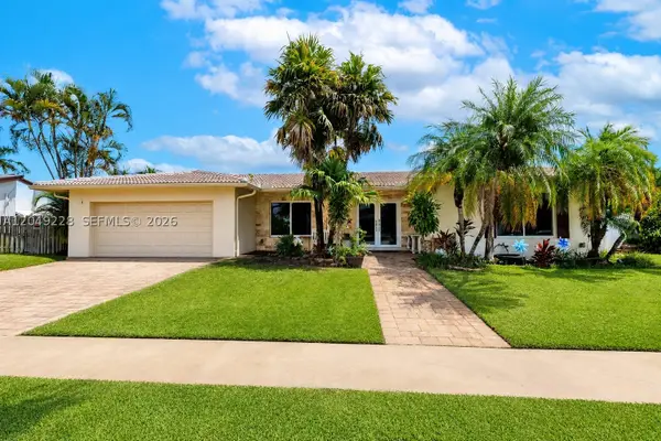16740 Harbor Ct, Weston, FL 33326