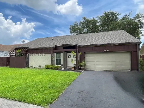 2811 Devonwood Ave, Miramar, FL 33025