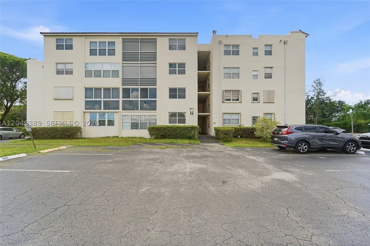 2871 Somerset Dr #103, Lauderdale Lakes, FL 33311 - #1